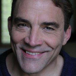 Pierre Chagnon 飾演 Maître Fortin - Défense