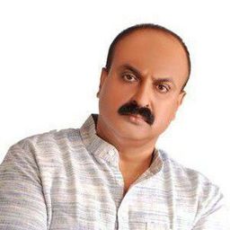 Rajgopal Iyer 飾演 George Sir