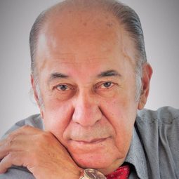 Luis Fernando Munera - 天堂旅行演員 飾演Don Pastor