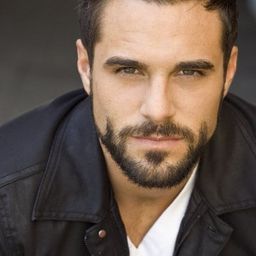 Marco Dapper 飾演 Jordan