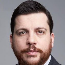 Leonid Volkov 飾演 Self