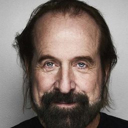 彼得·史托摩爾 - A Kind of Hades演員 飾演Ulf