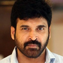 薩伯拉杰 - Madha Gaja Raja演員 飾演Rajesh