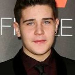 Francesco De Miranda 飾演 Salvatore