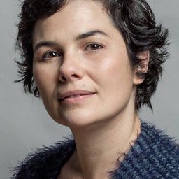 Carla Chambel 飾演 Quitéria