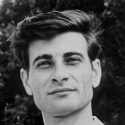 馬哈茂德·達爾維什 飾演 Himself