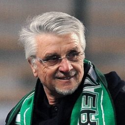 Aimé Jacquet 飾演 Self