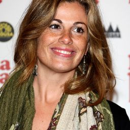 Vanessa Incontrada 飾演 Angela Gardini