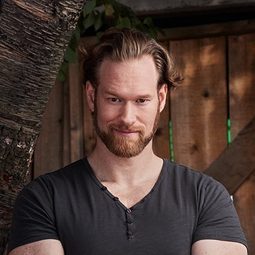 Michael Jonsson - 狙擊戰線之刺客終章演員 飾演Drake Phoenix