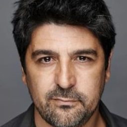 賽斯克蓋 - 53 個週日導演