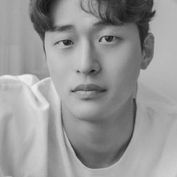 吳東旻 飾演 Locksmith