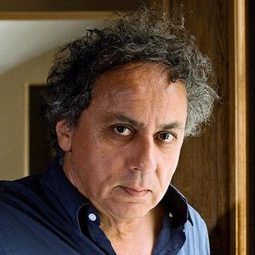 Darius Khondji - 接觸日格蒙德演員 飾演Himself