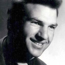 Ilarion Ciobanu 飾演 Un general