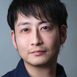 南翔太 飾演 Rei / Another Rei / Another Raymon (voice)