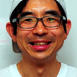 荒木 太郎 飾演 