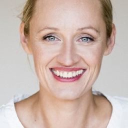 Barbara Sotelsek 飾演 Grande Clown (voice)