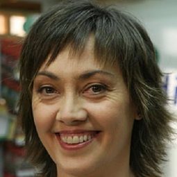 Rosa Gàmiz - Fènix 11-23演員 飾演Rosa Mari