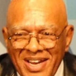 朗雲奇裏夫  飾演 The Black Dragon