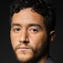 阿邁德·馬利克 飾演 علاء ابوزيد القفاص