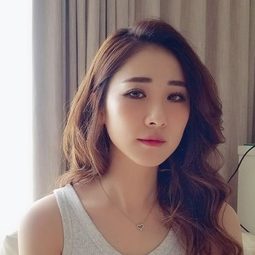 石詠莉 飾演 Money