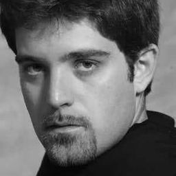 Francesco Feletti 飾演 Re Luigi XIII