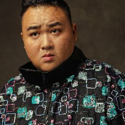 唐鑫 飾演 Er Shiyi