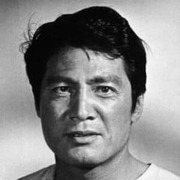 岡田英次 - 東京大地震マグニチュード8.1演員 飾演