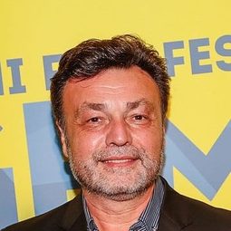 馬可斯·卡尼費利 - 心之所愛導演