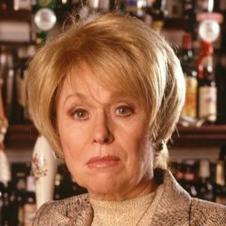 Barbara Windsor - 男朋友演員 飾演Hortense