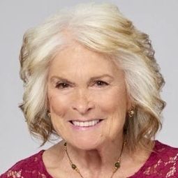 Paula Shaw - 幸運頭紗演員 飾演Gia