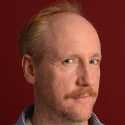 麥特·華爾西 - 間諜大鄰演演員 飾演Dan Craverston