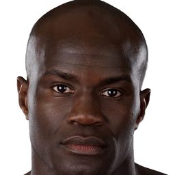 Cheick Kongo 飾演 Nomad