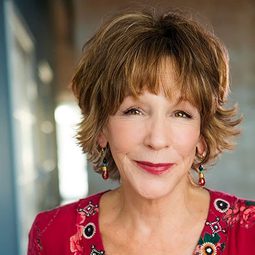 Betsy Randle - Eve of Abduction演員 飾演Doreen