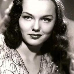Wanda Hendrix 飾演 Susan Willis