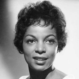 露比·迪 飾演 Ruth Younger