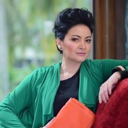 Raja Ema 飾演 Murni