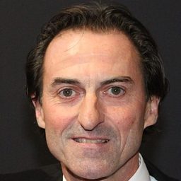 René van 't Hof 飾演 Old shopkeepster