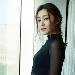 衛詩雅 飾演 Chen Qian