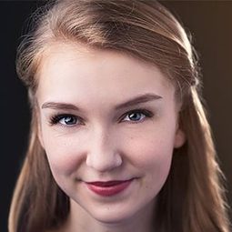 愛麗絲·馬洛維 - 超能小萌怪：拯救聖誕節演員 飾演(voice)