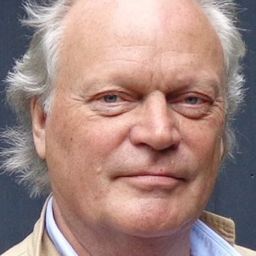 Hans Henrik Voetmann 飾演 