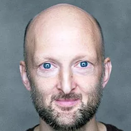 Jonathan Gunning 飾演 Emaciated Man