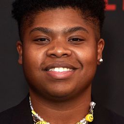 小班傑明·弗洛雷斯 飾演 Ed Lee / Ed's Grandma / Rapping Broccoli