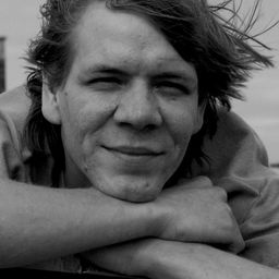 András Réthelyi - 狗眼看人間演員 飾演Garbage collector