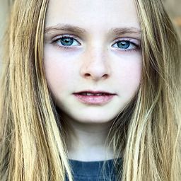 Olive Tennant 飾演 Catherine