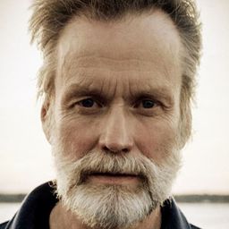 約瑪·托姆米拉 飾演 Marcellus