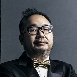 張一白 - 功夫演員 飾演Inspector Chan