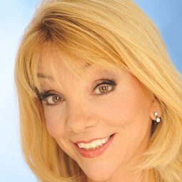 Teresa Ganzel 飾演 Additional Voices (voice)