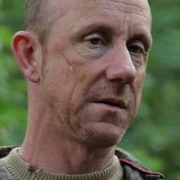 Christophe Briand 飾演 Craftsman