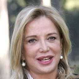 Simona Izzo - The Escort演員 飾演la moglie del giudice