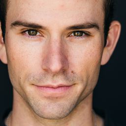 羅比·薩布萊特 飾演 Ricky Appleman